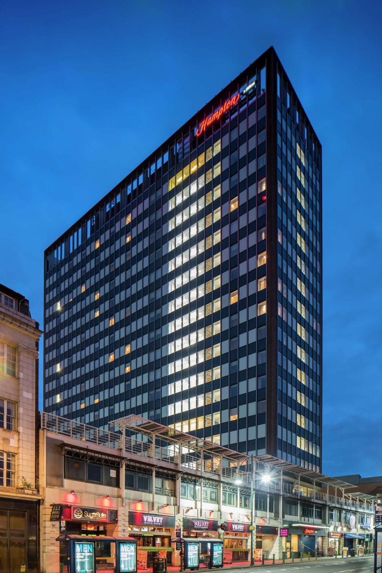 Отель Hampton By Hilton Birmingham Broad Street Экстерьер фото