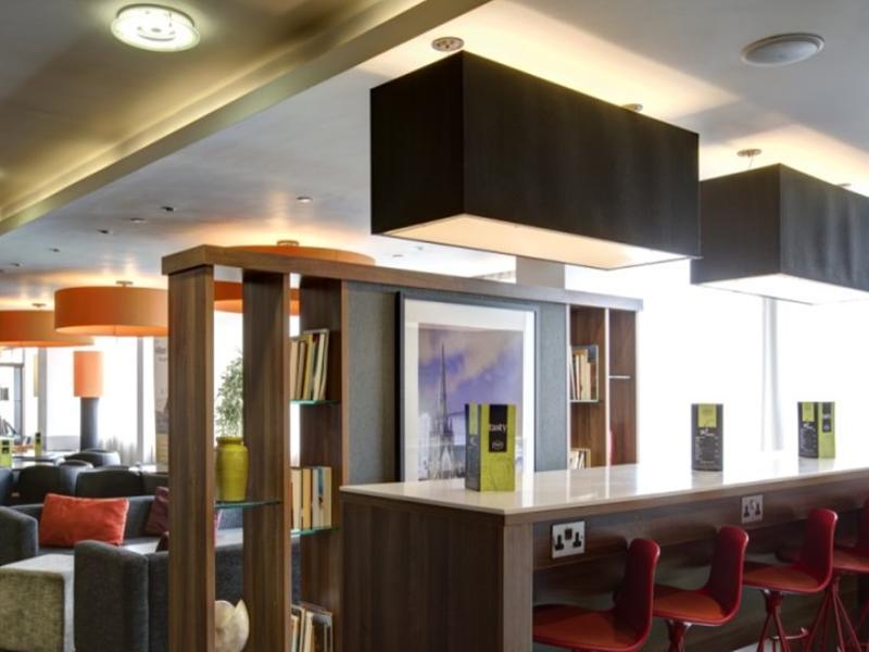 Отель Hampton By Hilton Birmingham Broad Street Экстерьер фото